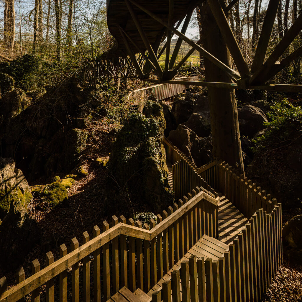 Eine Brücke über das Meer